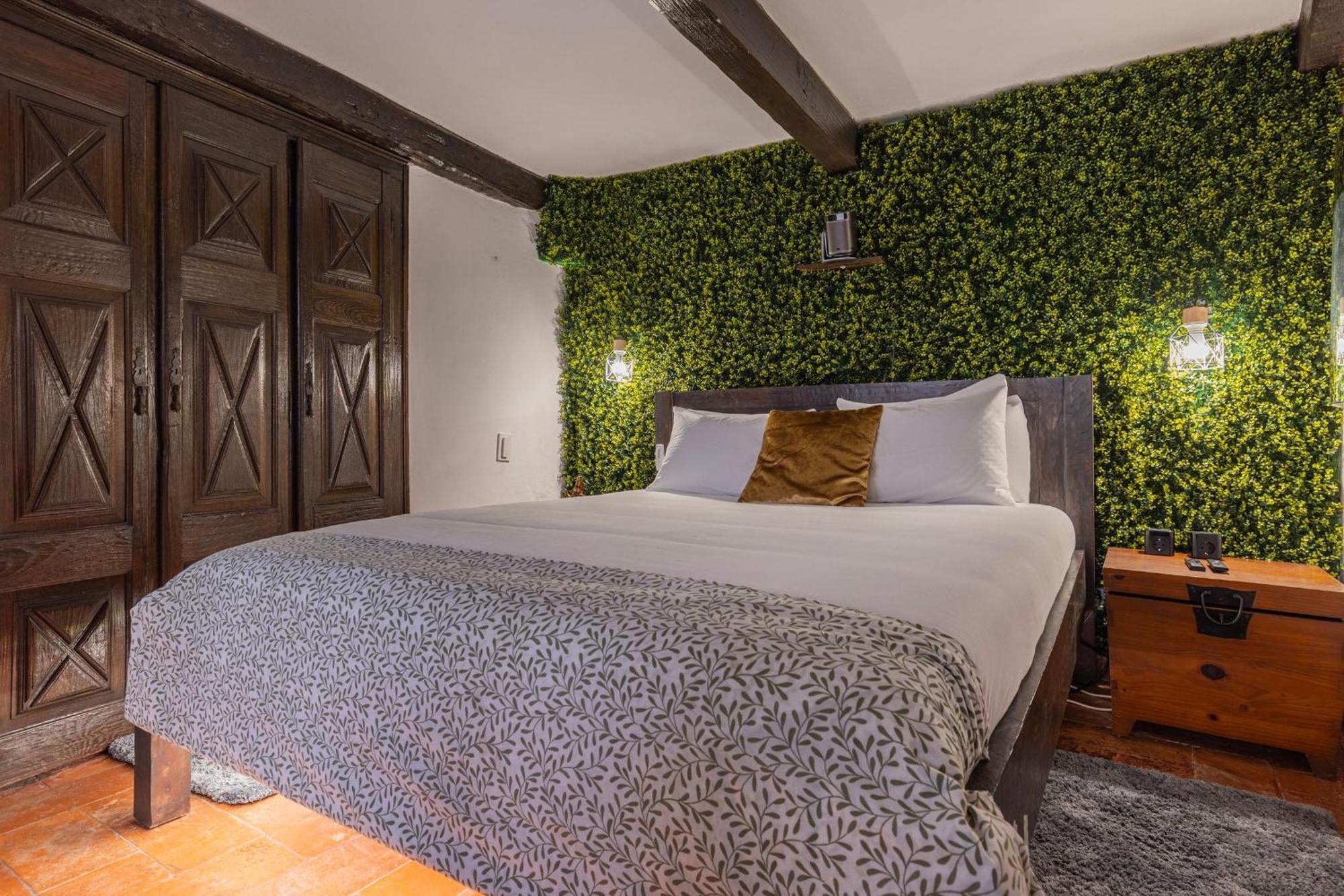 Small Cozy Room In Palace Patio With Hot Tub And Snooker - Sintra Wow Экстерьер фото